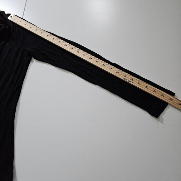 Top Womens L Lot of 2 Nick & Mo Torrid Black Ivory LS Stretch Knit Ruffles Goth - Picture 10 of 16